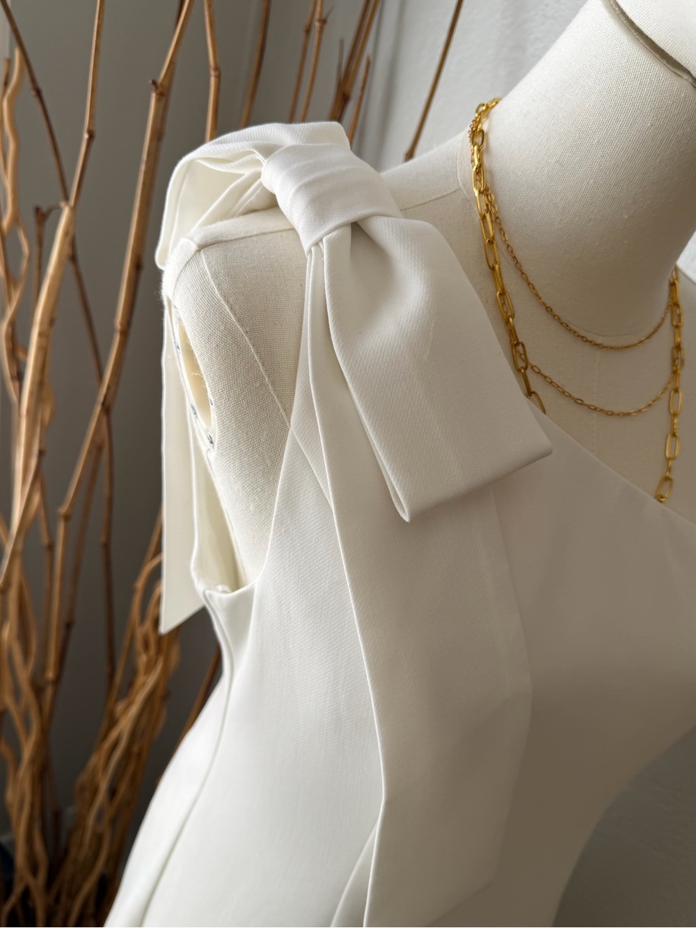 200~ NWOT~ Endless Rose White One-Shoulder Maxi Dress with Shoulder Bow Small - Picture 4 of 10